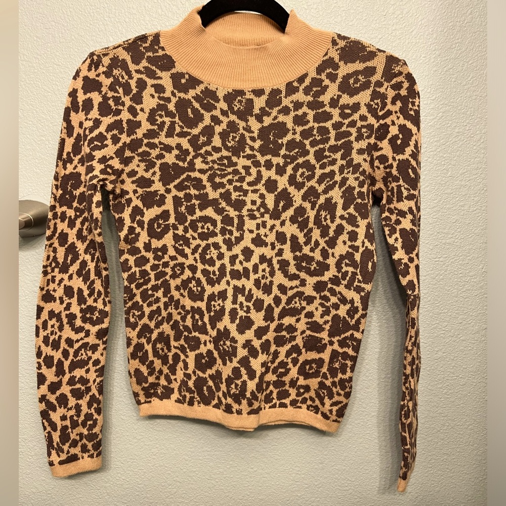Lightweight Express leopard sweater